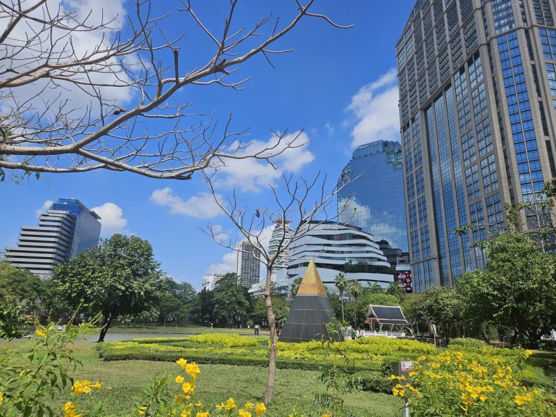 Thonglor