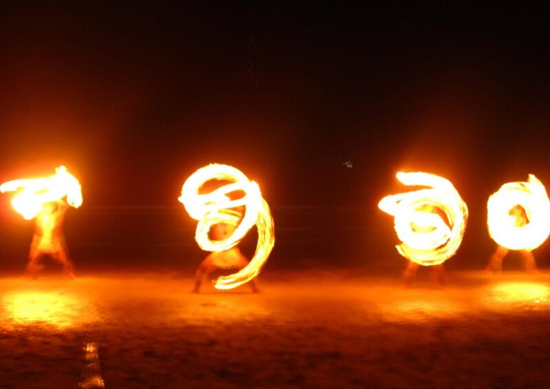 Danza tribal del fuego