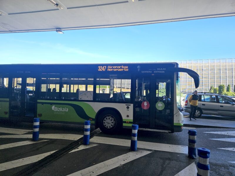 Autobús en el aeropuerto de Bilba