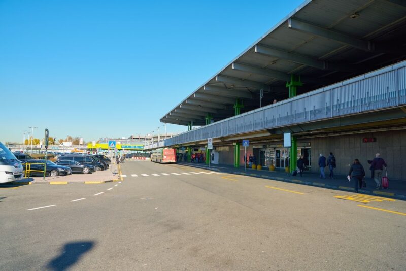 Del aeropuerto de Linate al centro de Mil&aacute;n