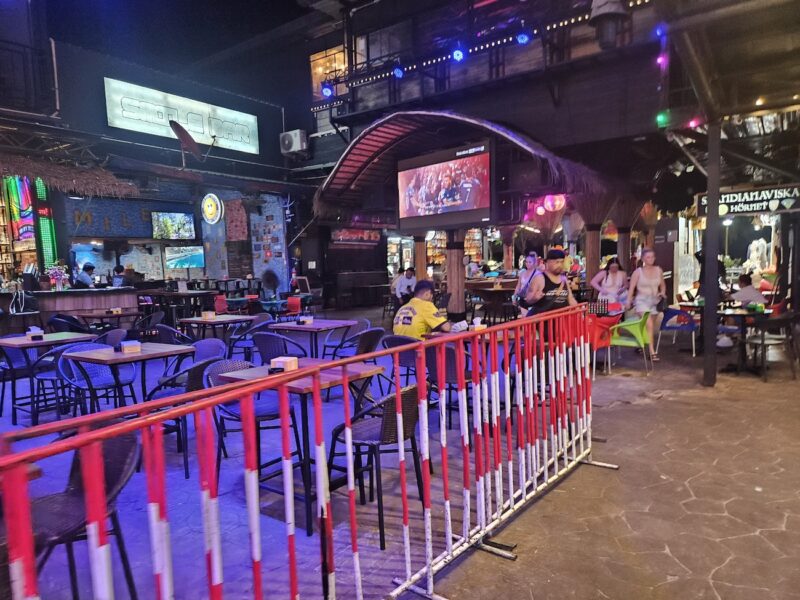 Vida nocturna en Ao Nang